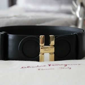 AUTHENTIC Salvatore Ferragamo Black Leather Belt